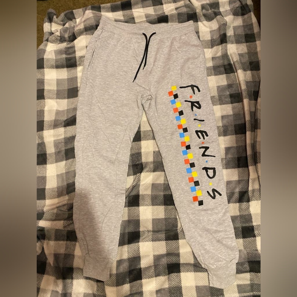 Friends Jogging Pants Medium